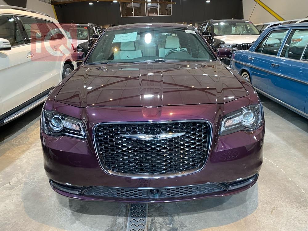 كرايسلر 300